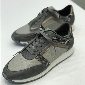 Brand new Unique Most comfortable sneakers